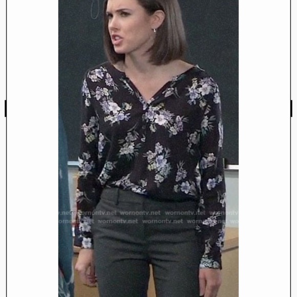 Velvet Black Floral Blouse WornOnTV: Size L - Picture 3 of 16